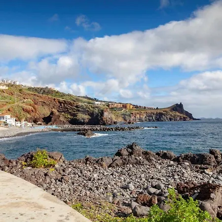 Holiday home Little Ocean View House Canico (Madeira)